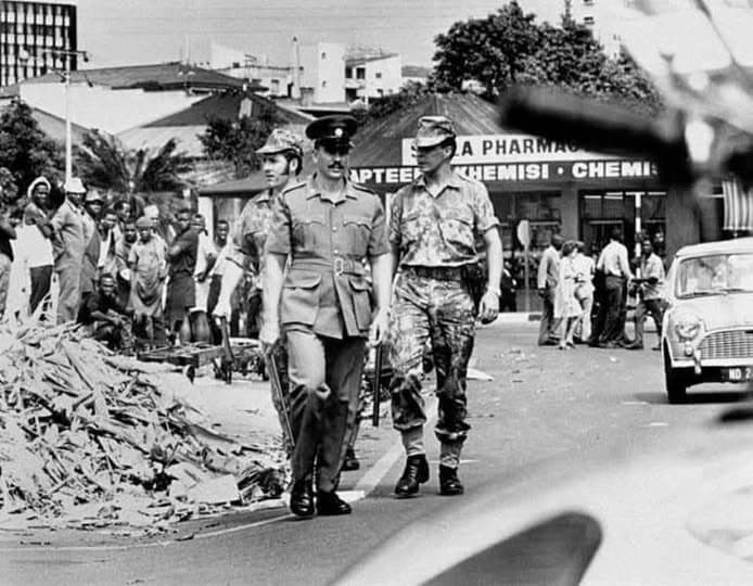 “SHOCK TROOPS” IN DURBAN, 1973: PERSOONLIKE HERINNERING VAN ‘n HISTORIESE OOMBLIK
