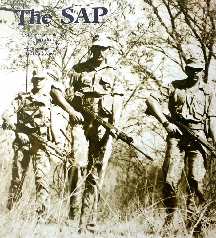 Start of the Angola-South Africa Bush War: 1966-1989. Wolfgang Witschas